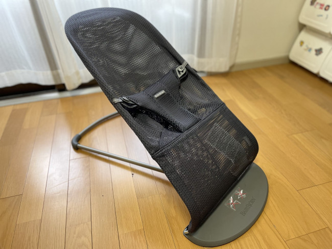 口コミで評判のよかったビョルンのバウンサー。ついに我が家にも導入されました