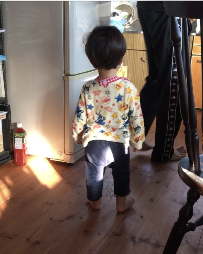 ベルメゾンで買ったアンパンマンシャツ。お気に入りで、ことあるごとに服を指差してニコニコしている