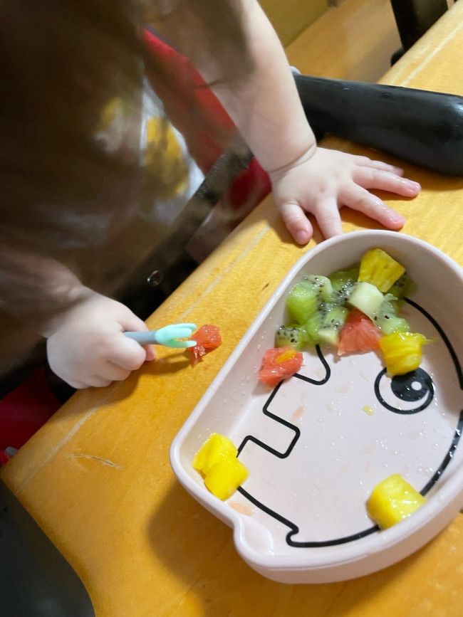 いろいろな硬さや形の食材を刺して、自分で食べられるのが嬉しい！