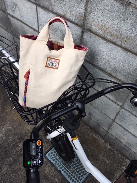 毎日の買い物に、大容量のカゴ付き！