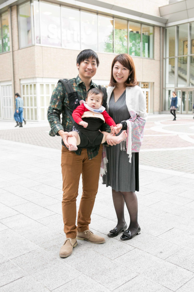 萩原聡さん、柳艾実さん、潤くん（8ヶ月）