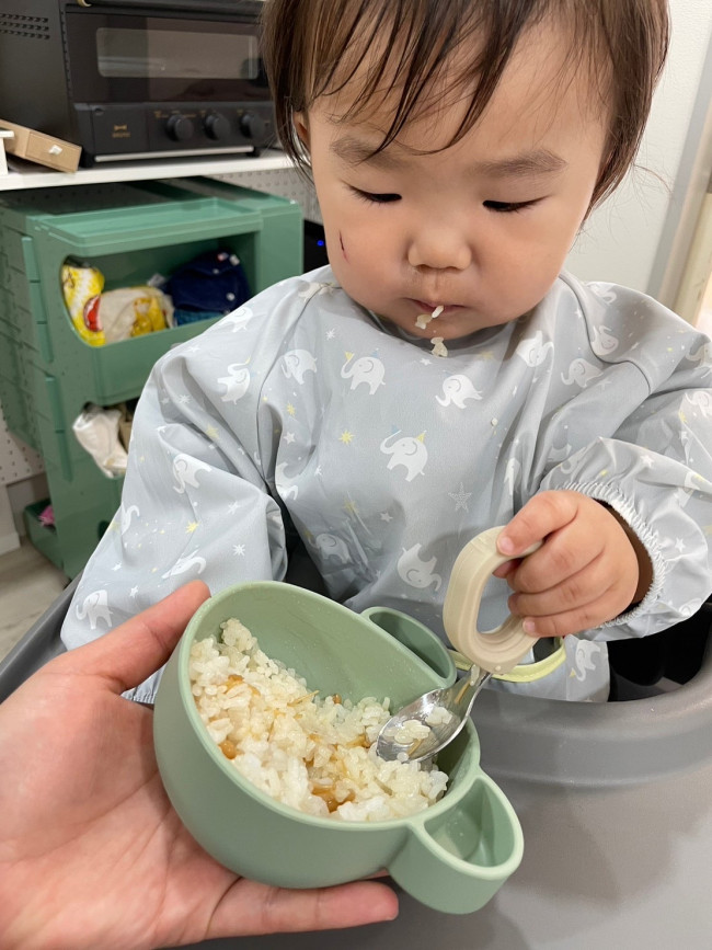 傾けたりして教えると……