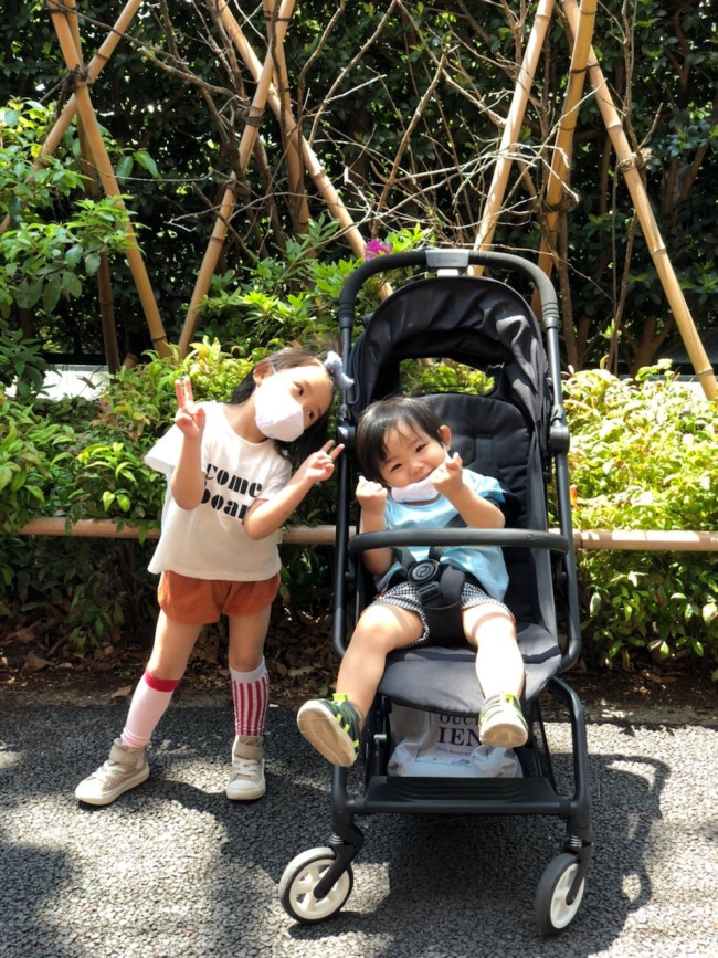 1歳の大きめ長男が乗ってもひろ〜く、