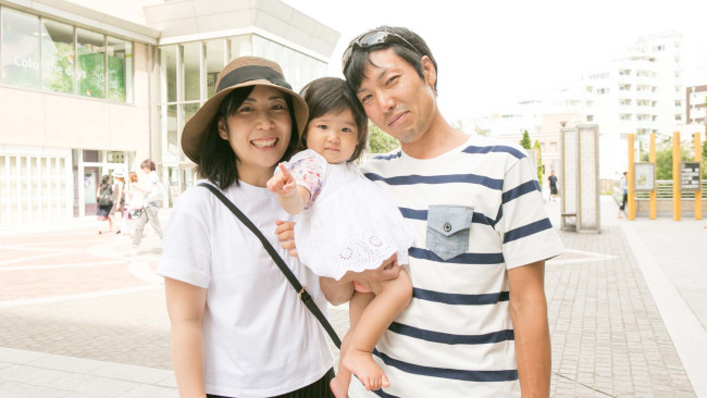 【family snap!】夏のおしゃれは、ワンピースの下から覗くフリフリのベビーブルマで♡