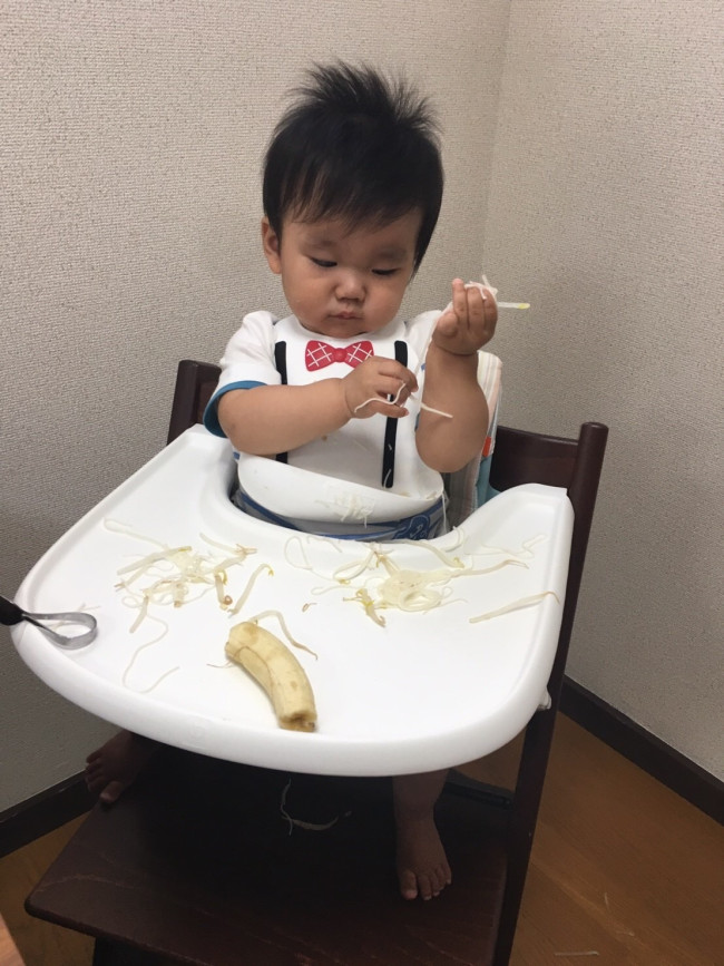 食べ散らかしが大変な時期に、専用トレイで家族も子どもも気持ち良く楽しく食事タイムを送れました