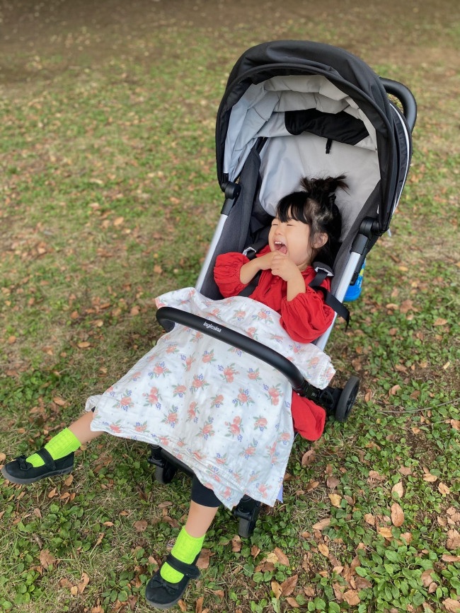 クイッド2が気に入った様子の次女♡　新生児〜22キロまで使用可能です