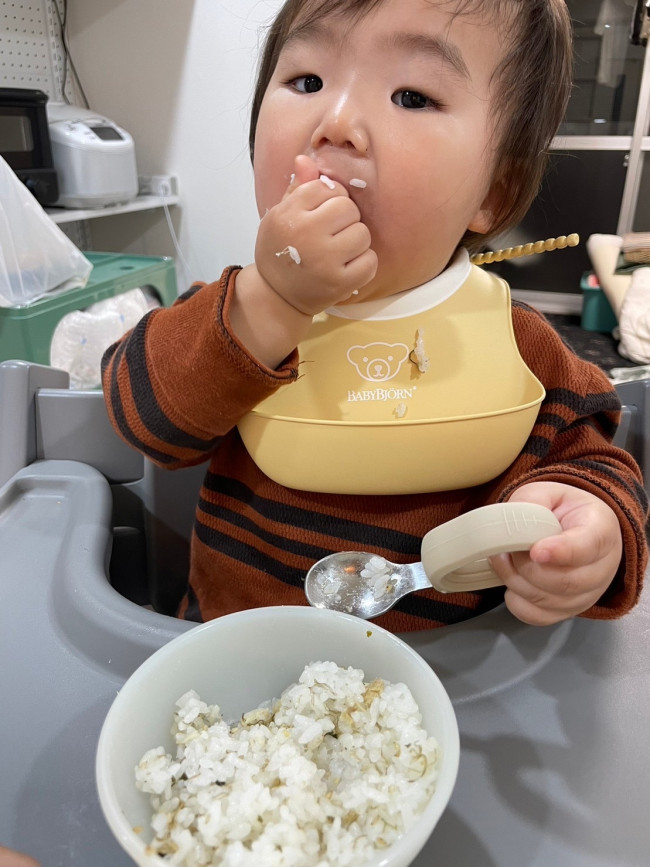 キュッと握りやすく、一度握ったら離しません