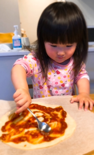 トマトースもたっぷり！ 家で作るとたくさん具材をのせられるのが嬉しいところ