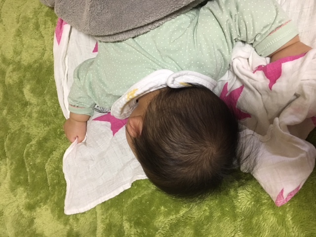 子どもの肌に触れるおくるみ。お気に入りの1枚が見つかるといいですね♪