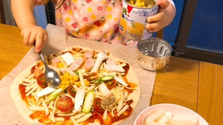 《秋のおうち時間が充実♡》ちぎる、こねる、伸ばす、丸める…、2歳からできる簡単クッキング！