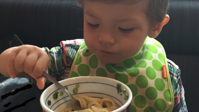 ママだってゆっくりランチしたい！　ベビー連れの外食アイテムと、楽しく過ごすコツ♪