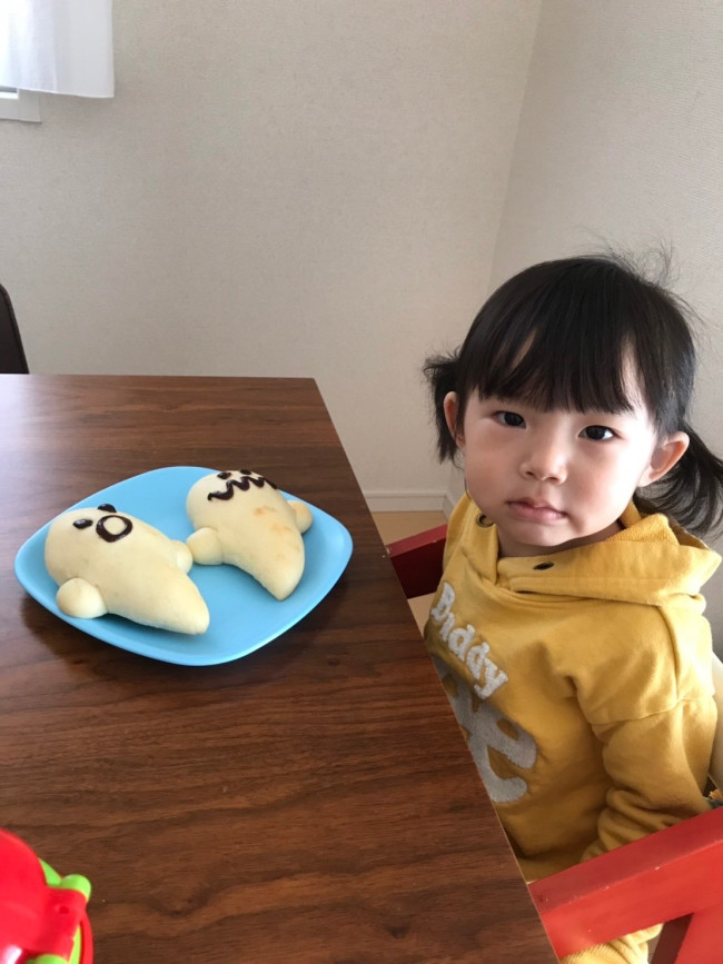パン屋さんでも、おばけパンが登場♡