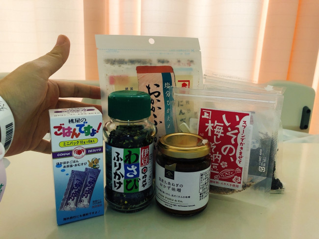 出産前、たくさんのママ友たちからもらったふりかけ。三食のごはんタイムが楽しみに