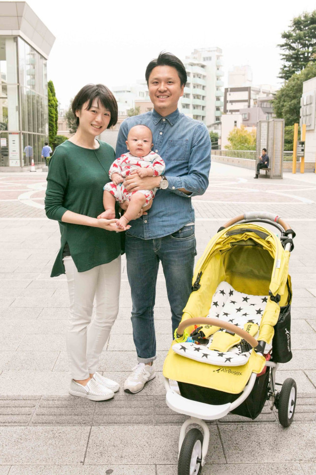 西川ひでおみさん、ひろみさん、えいとくん（3ヶ月半）