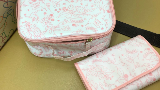 《どんなものを使っている？》ママのテンションが上がる、可愛いおむつポーチ見つけた♡