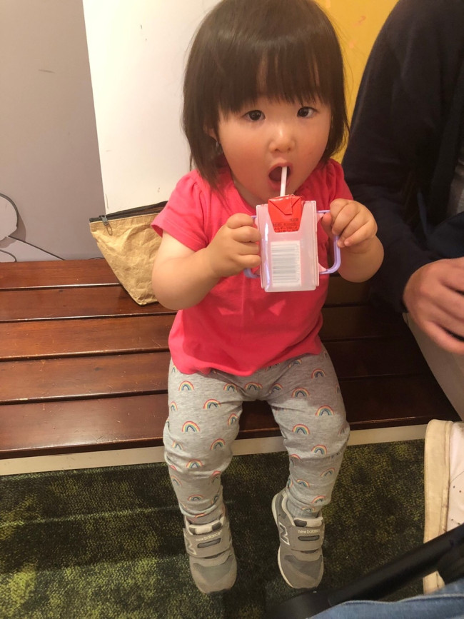お出かけ先で洋服を汚したりのトラブルを防ぎます
