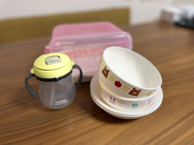 離乳食開始はまだ先ですが、二人目ができたら…と思って保管しておいた食器たちも使えそう
