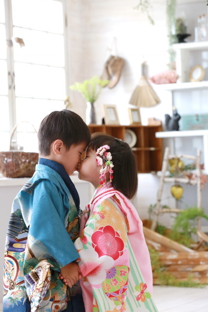 兄姉同時の撮影でも、ポーズのリクエストが上手！