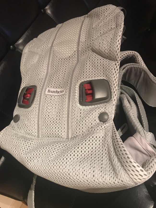 新生児時代、オリジナルを愛用していたのでビョルンユーザー。ワンカイエアーは全体がメッシュなので、これからの季節にピッタリ！