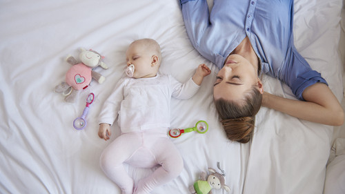 《親子で安眠シェア♡》ママも子どももぐっすり♪　快適な寝室づくり、気を付けたいポイント