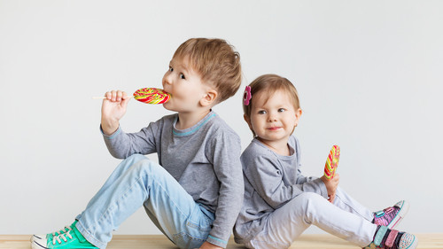 《みんな何食べてるの？》おうちのおやつ用＆おでかけ用に活躍する、我が家の定番お菓子はこれ！