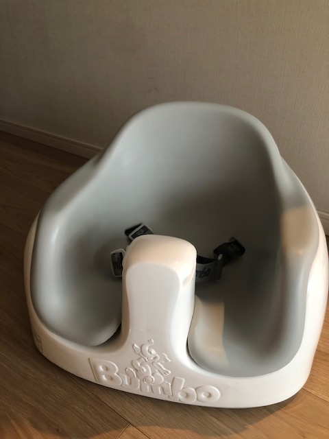 どうしても目を離さなければいけないシーンがある2人目に、定位置となるアイテムは必須です